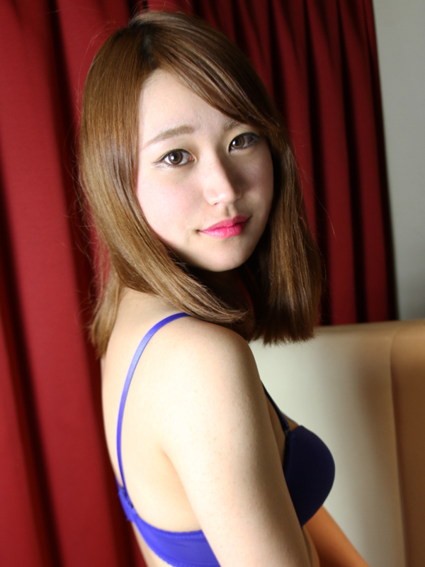 One-Chance 堺風俗 あいな 27歳 T：160　B：84(C)　W：56　H：84